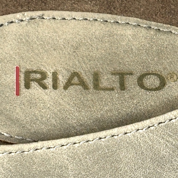 Rialto Vinto Vienna Taupe Stars‎ Perforated Faux Suede Closed Mule Clogs Size 10 - Picture 6 of 7